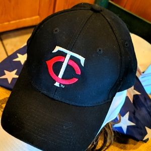 NWOT Minnesota Twins Black Cap
